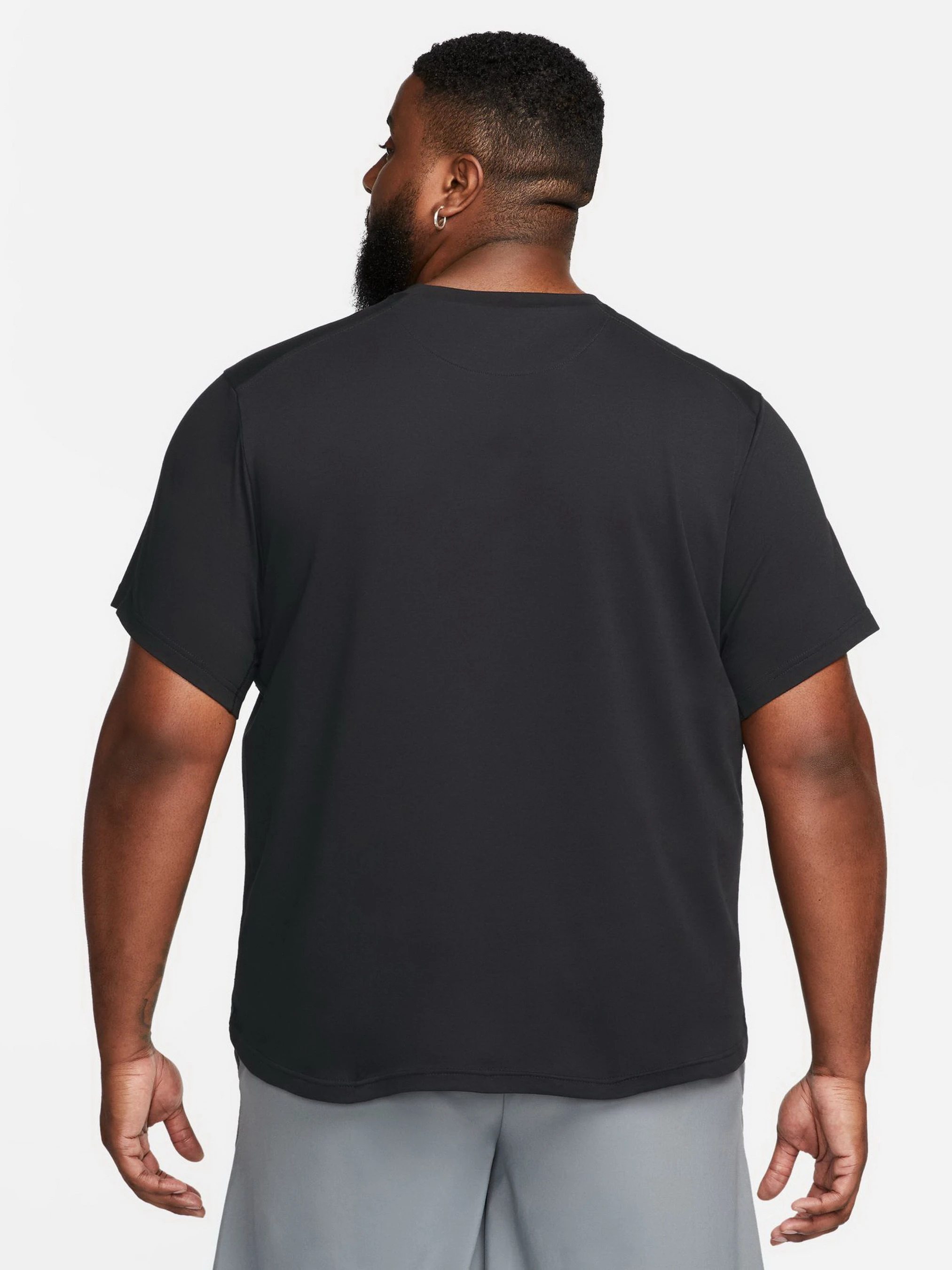 Чоловіча футболка NIKE M Dri-FIT PRIMARY STMT SS DV9831-010, 2XL — фото 10