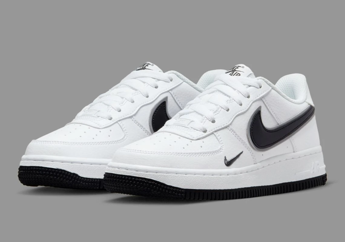Кросівки дитячі Nike Air Force 1 Older Kids' Shoes (DX9269-100) — фото 1