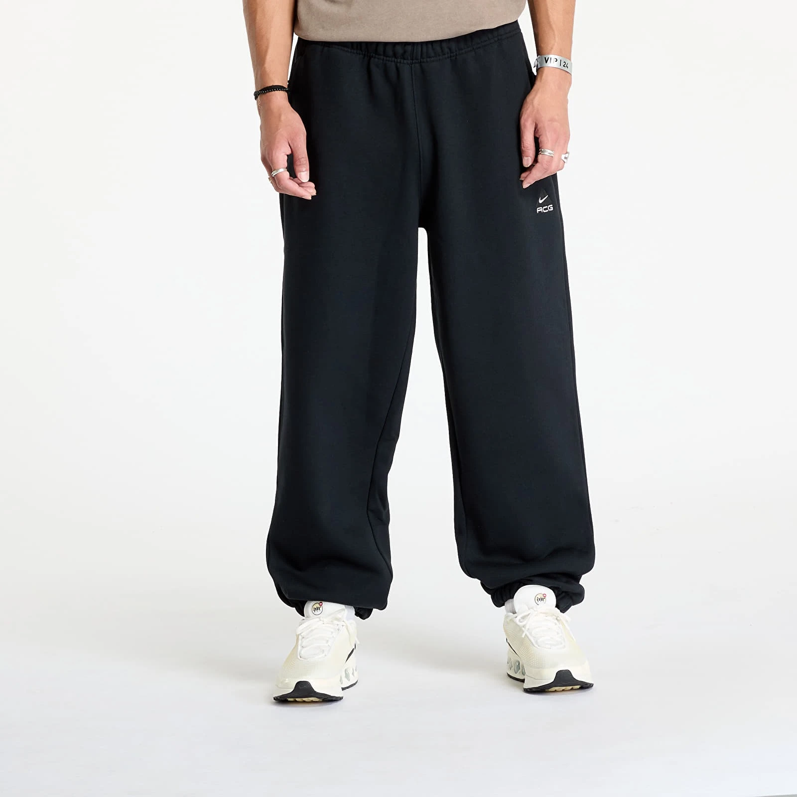 Брюки чоловічі Nike Acg Sweat Pant (FV8650-010) — фото 1