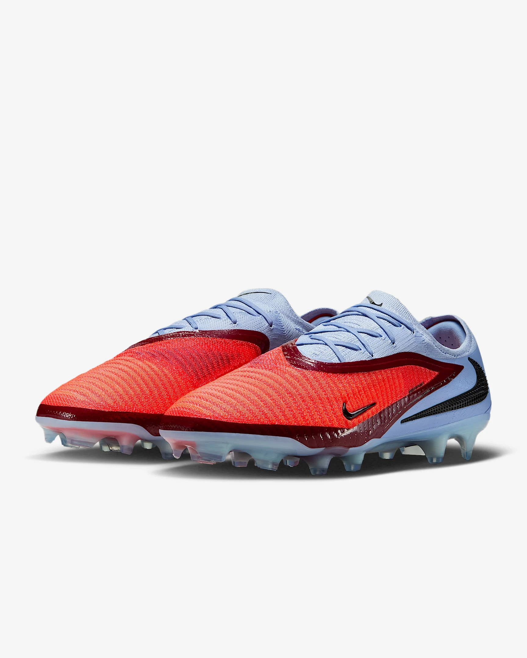 Бутси унісекс Nike Phantom 6 Low Elite Fg Red/Light Blue (HJ2146-400) — фото 1