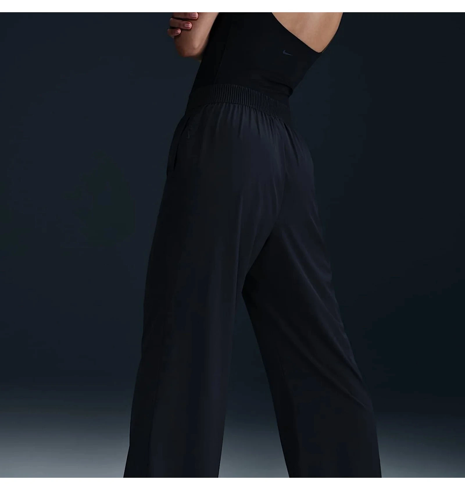 Штани жіночі NIKE W NK ETC Dri-FIT HR WD LEG PANT WVN HM8389-010, L — фото 5