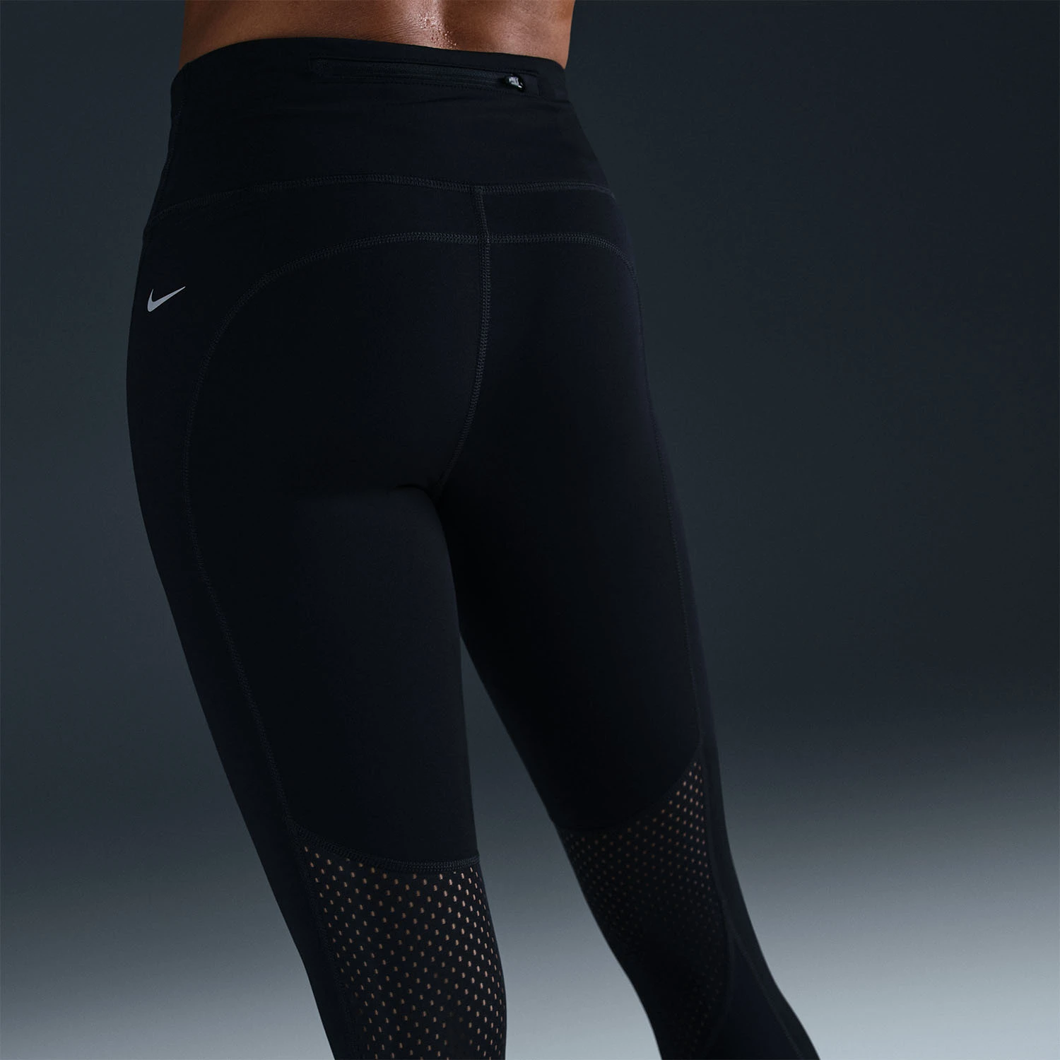 Легінси жіночі Nike W Fast Mr 7/8 Tight Nvlt HV8900-010, M — фото 3