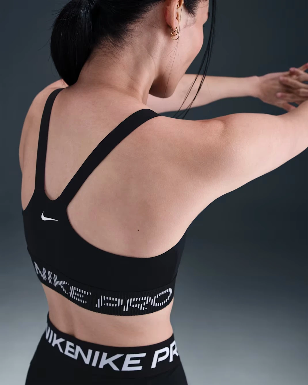 Жіночий топ NIKE W NP LS BRA TT GRX IF3973-010, M — фото 3