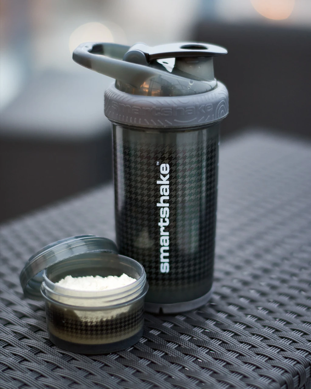 Шейкер спортивний SmartShake Revive 25oz/750ml Black — фото 3