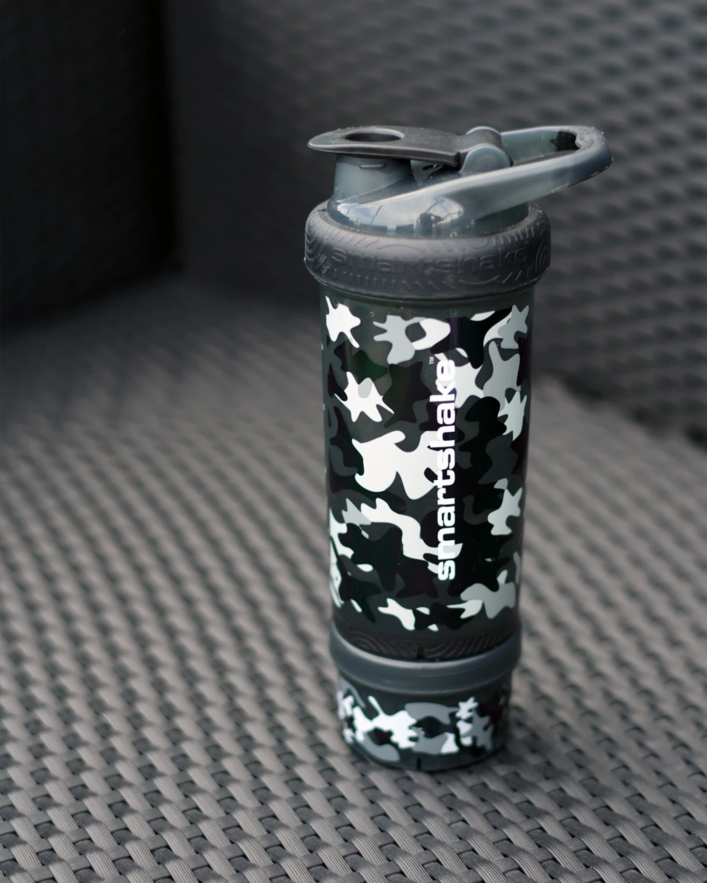 Шейкер спортивний SmartShake Revive 25oz/750ml Camo Black — фото 3