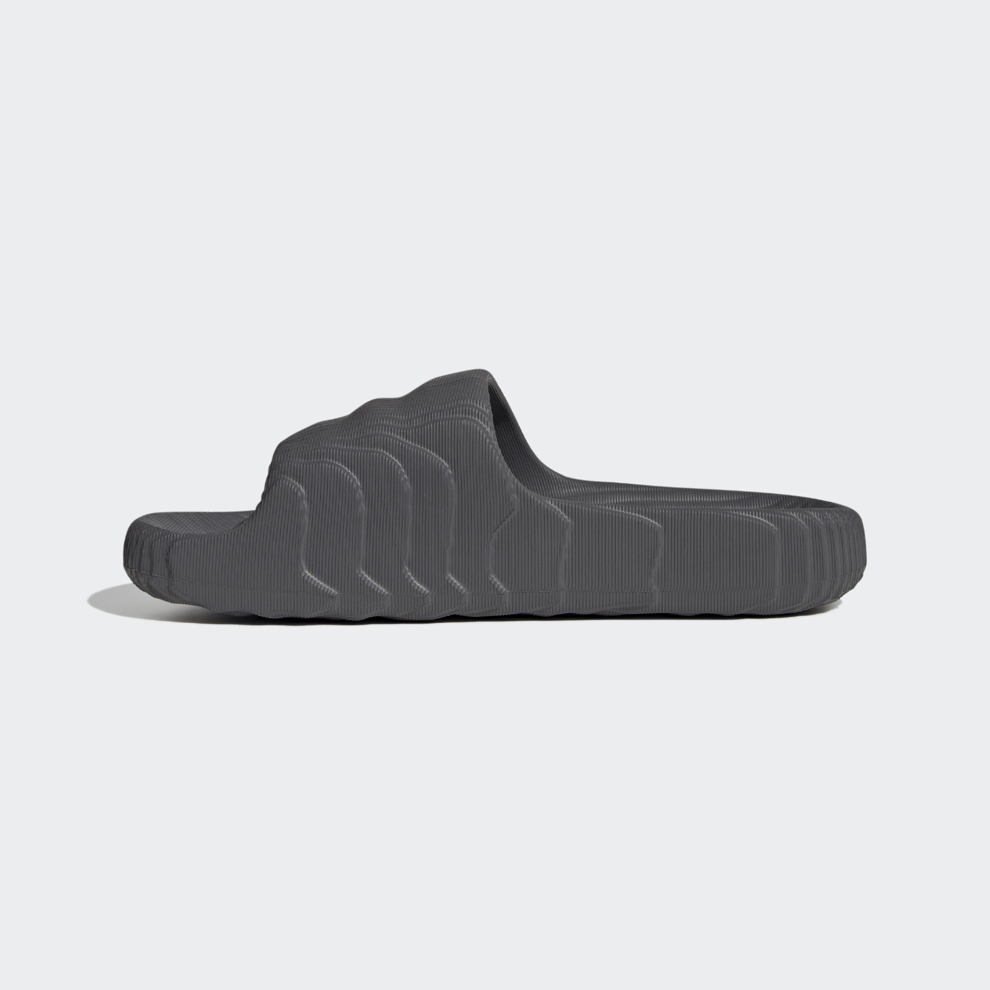 Тапочки унісекс Adidas Originals Adilette 22 Slide Sandals Grey (HP6522) — фото 4