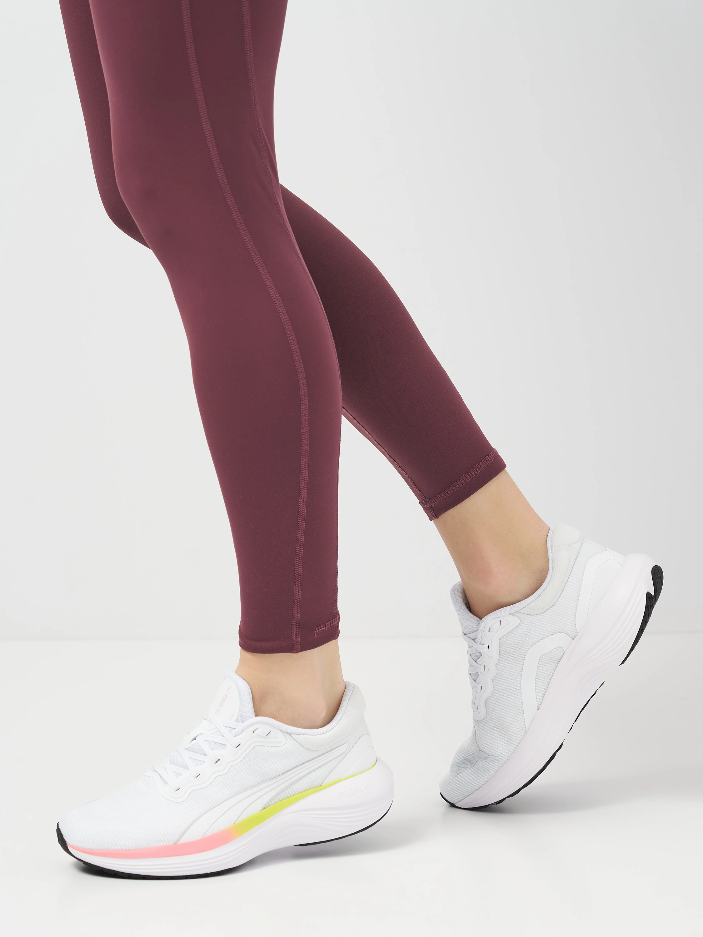 Кросівки жіночі Puma Scend Pro Ultra Wn S (31000002) — фото 8