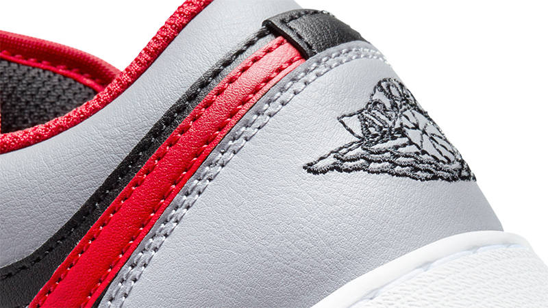 Кросівки чоловічі Jordan 1 'Cement Grey' Sneakers (553560-060) — фото 7