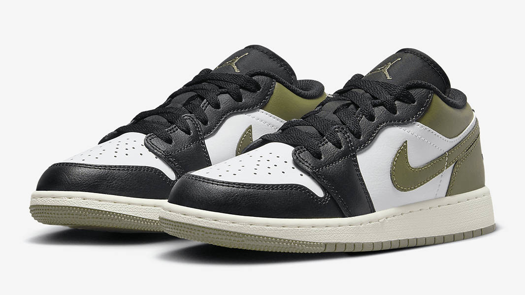 Кросівки дитячі Nike Air Jordan 1 Low GS 'Black Toe Medium Olive' — фото 3
