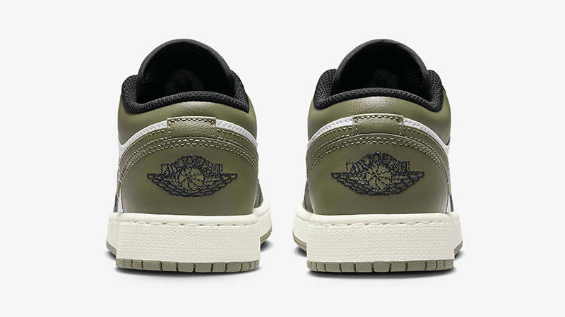 Кросівки дитячі Nike Air Jordan 1 Low GS 'Black Toe Medium Olive' — фото 5