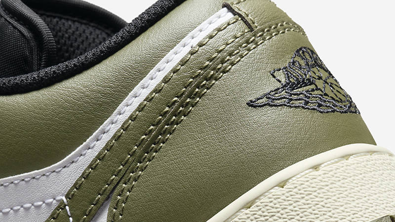 Кросівки дитячі Nike Air Jordan 1 Low GS 'Black Toe Medium Olive' — фото 7