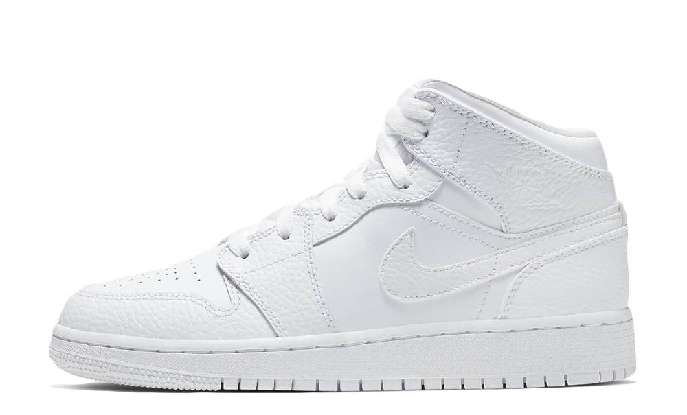 Кросівки дитячі Air Jordan 1 Mid GS 'Triple White Tumbled Leather' 2050 — фото 1