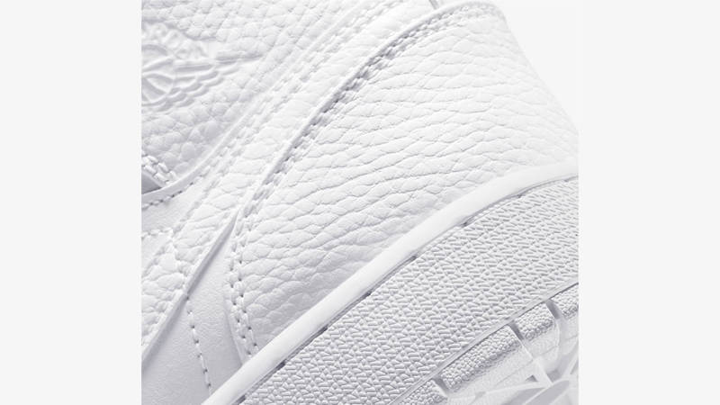 Кросівки дитячі Air Jordan 1 Mid GS 'Triple White Tumbled Leather' 2050 — фото 6