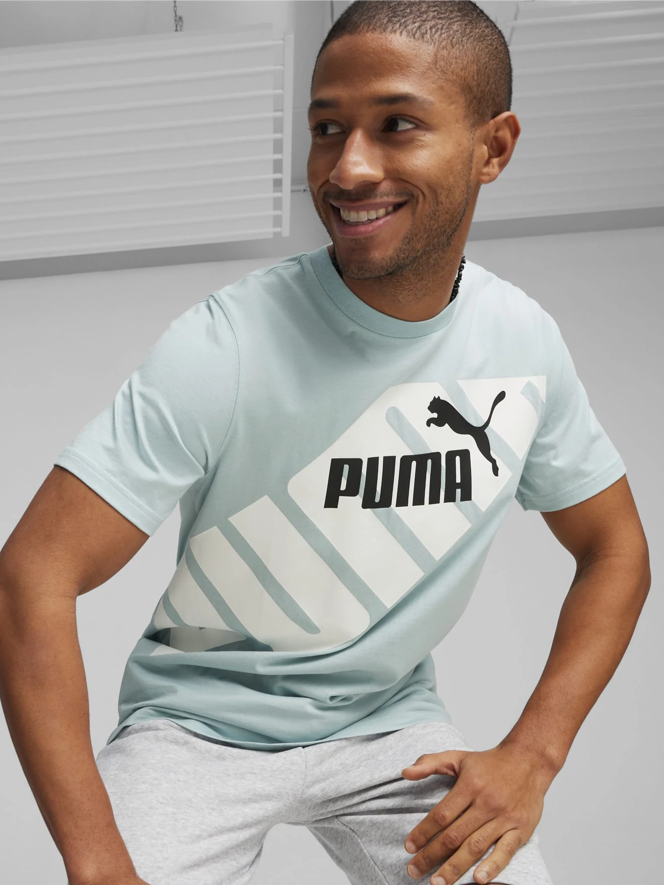 Футболка чоловіча Puma Power Graphic Tee (67896022) — фото 4