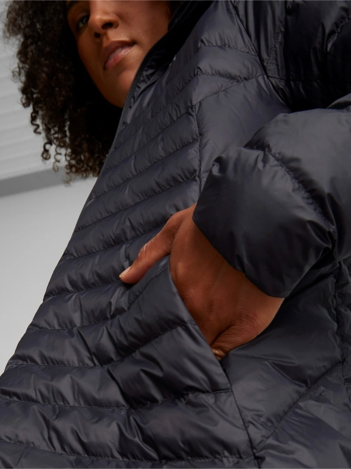 Куртка жіноча Puma Packlite Jacket (84940601) — фото 8