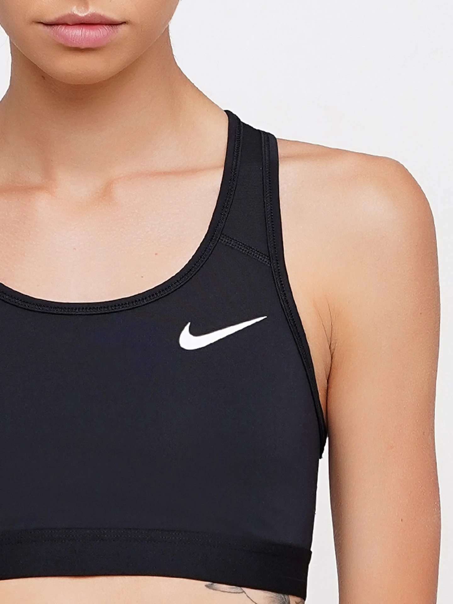Спортивний топ жіночий Nike Swoosh Band Bra Non Pad (BV3900-010) — фото 6