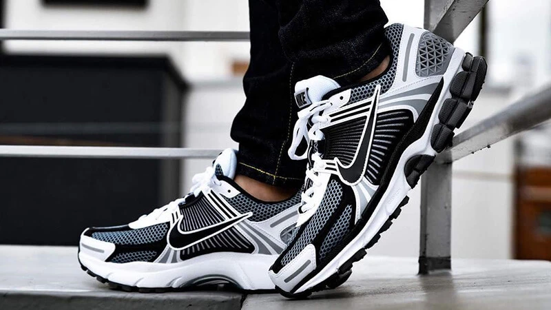 Кросівки чоловічі Nike Zoom Vomero 5 Dark Grey (CI1694-001) — фото 4
