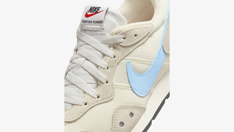 Кросівки жіночі Nike Venture Runner (CK2948-002) — фото 4