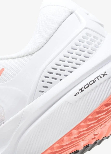 Кросівки для бігу унісекс Nike Air Zoom Vomero 15 (CU1856-001) — фото 9