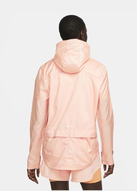 Куртка жіноча Nike Essential Women's Running Jacket (CU3217-800) — фото 3