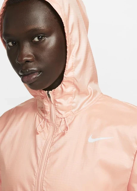 Куртка жіноча Nike Essential Women's Running Jacket (CU3217-800) — фото 4