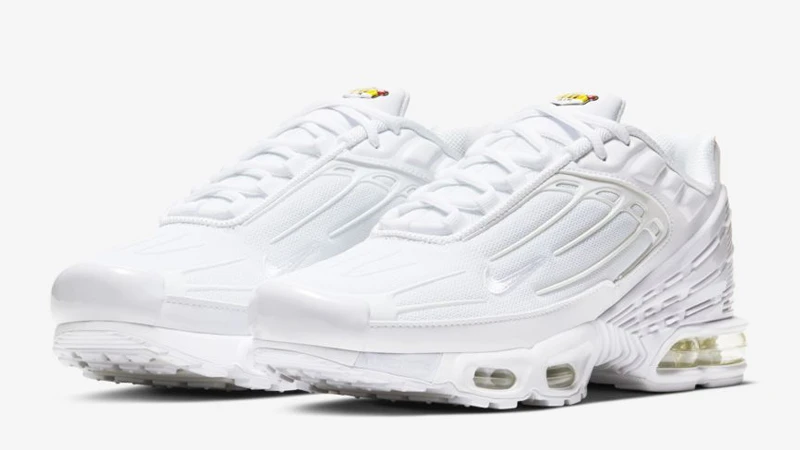Кросівки унісекс Nike Air Max Plus 3 (CW1417-100) — фото 3