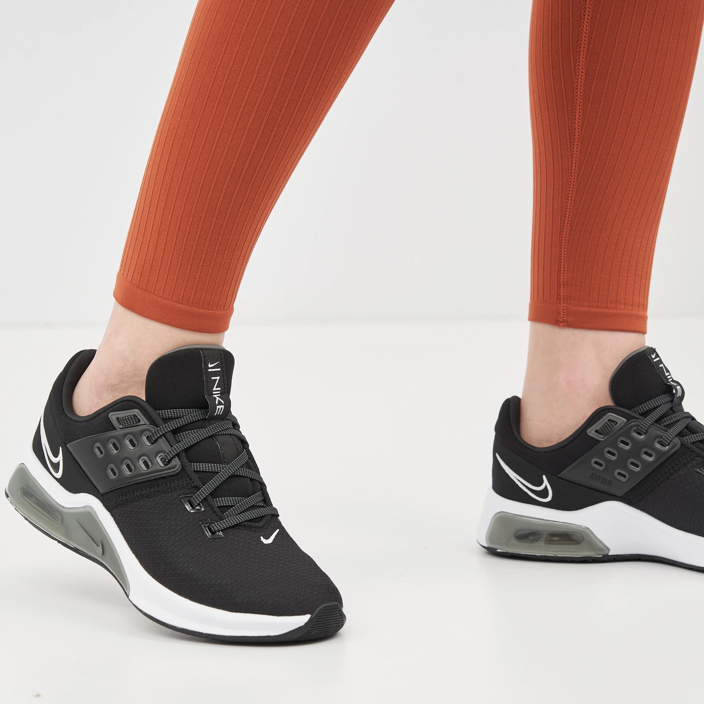 Кросівки жіночі Nike Air Max Bella Tr 4 (CW3398-002) — фото 7