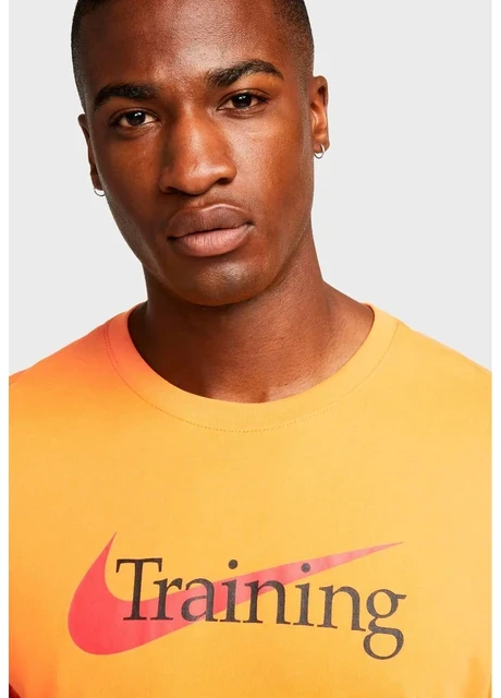 Футболка чоловіча Nike Sweat-Wicking T-Shirt (CZ7989-886) — фото 4