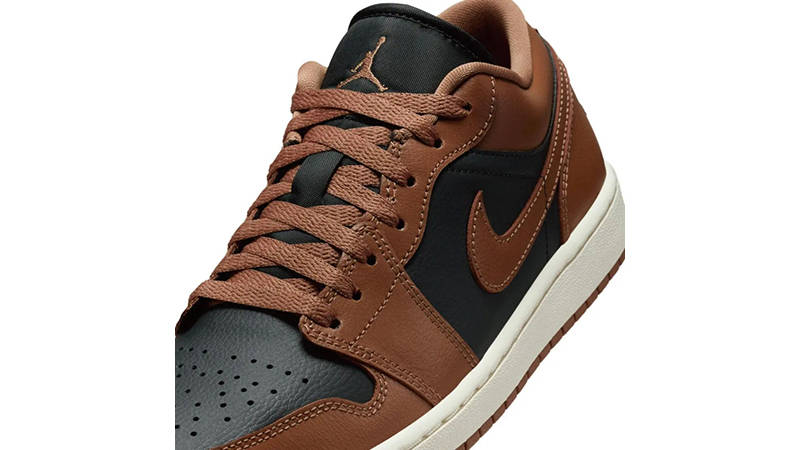 Кросівки жіночі Nike Wmns Air Jordan 1 Low 'Archaeo Brown' — фото 4