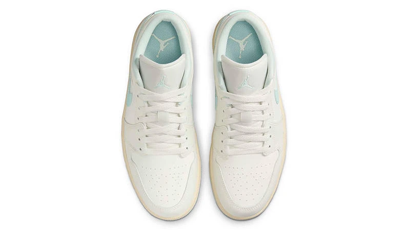 Кросівки W Air Jordan 1 Low Sail Igloo — фото 4