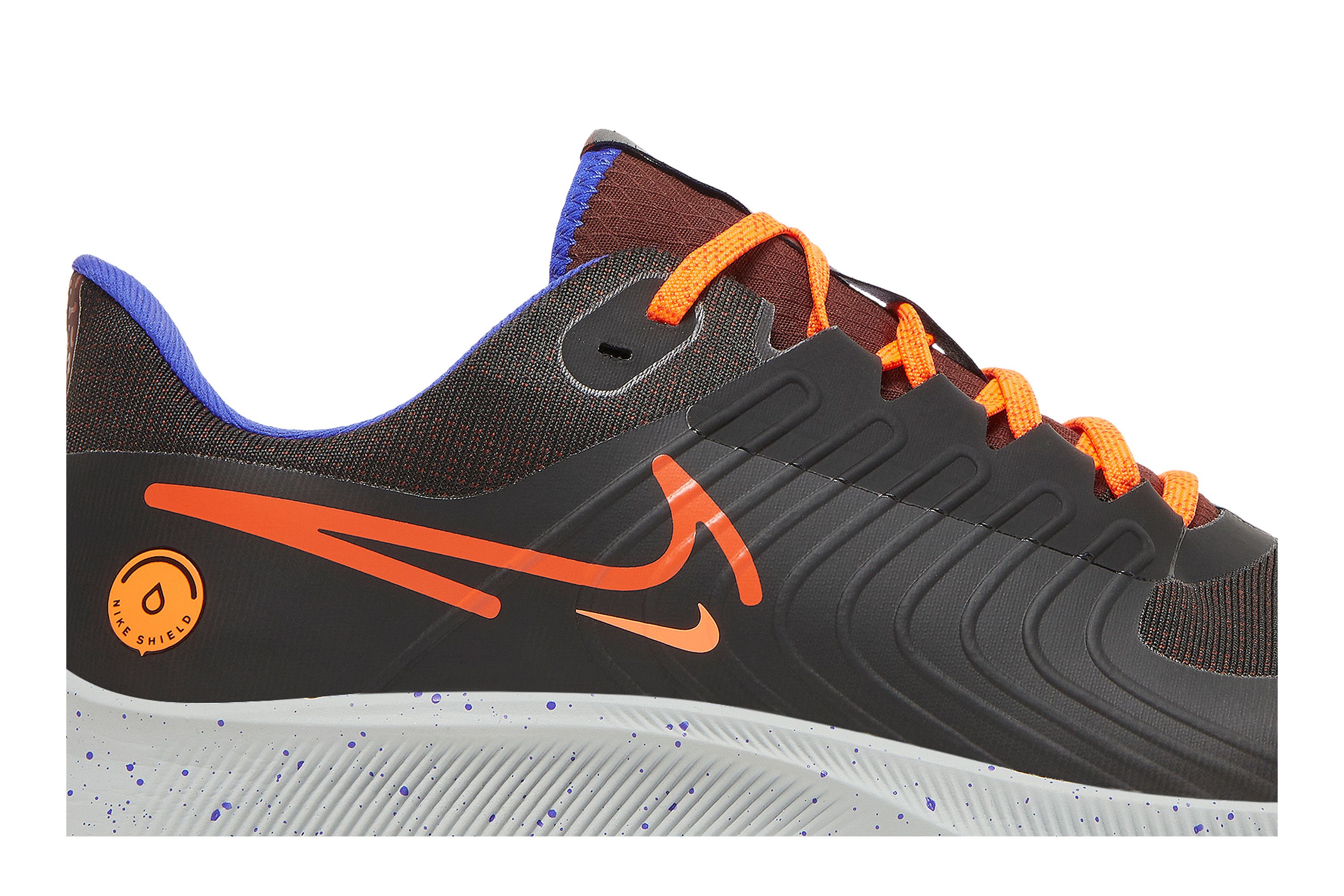 Кросівки для бігу чоловічі Nike Air Zoom Pegasus 38 Shield (DC4073-003) — фото 3