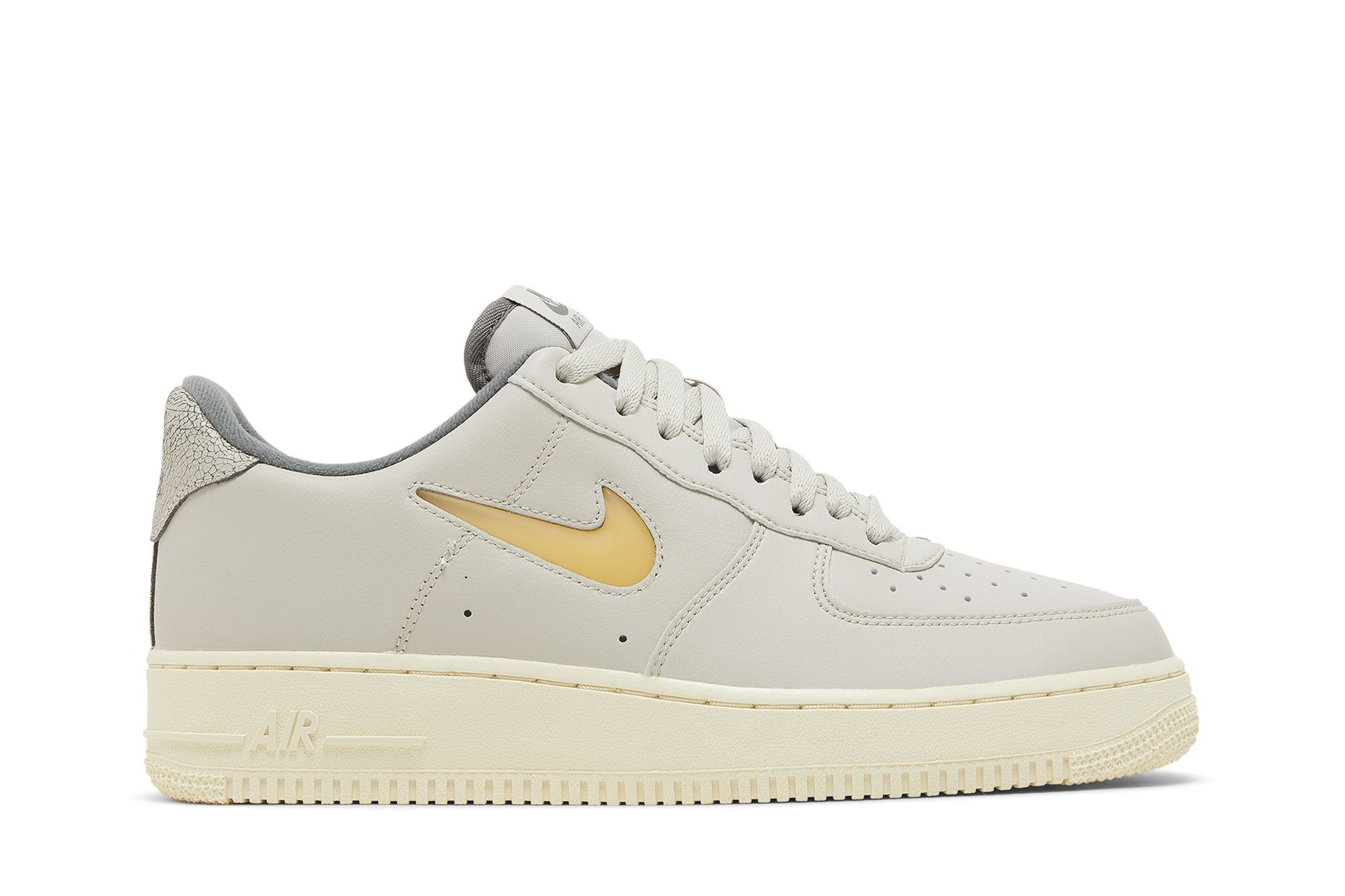 Кросівки чоловічі Nike Air Force 1 Low Jewel "Light Bone / Pale Vanilla” (DC8894-001) — фото 1