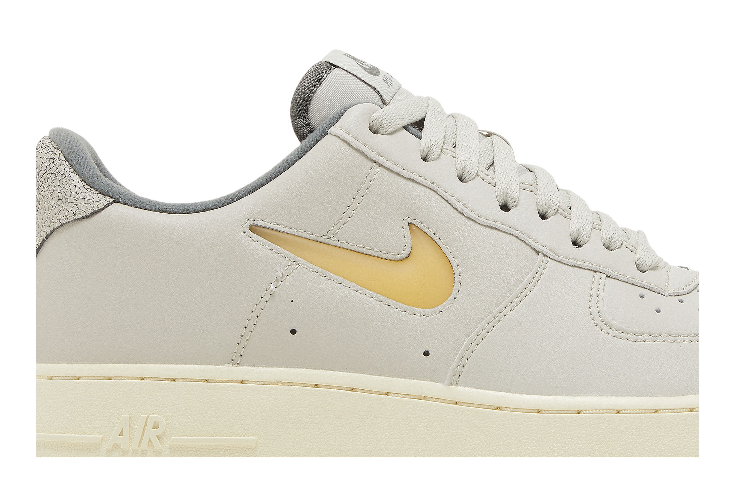 Кросівки чоловічі Nike Air Force 1 Low Jewel "Light Bone / Pale Vanilla” (DC8894-001) — фото 3