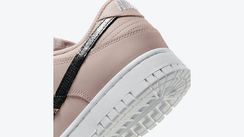 Кросівки жіночі Nike Dunk Low Se (DD7099-200) — фото 7