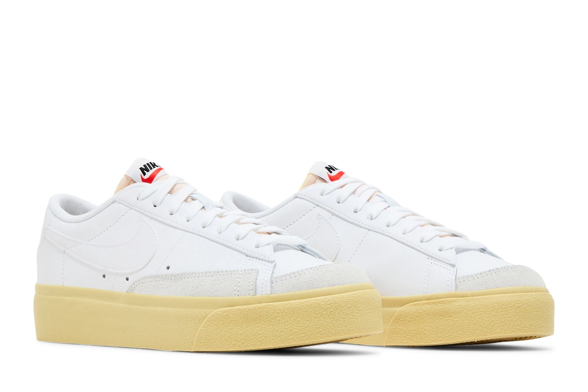 Кросівки жіночі Nike Blazer Low Platform (DJ0292-109) — фото 9