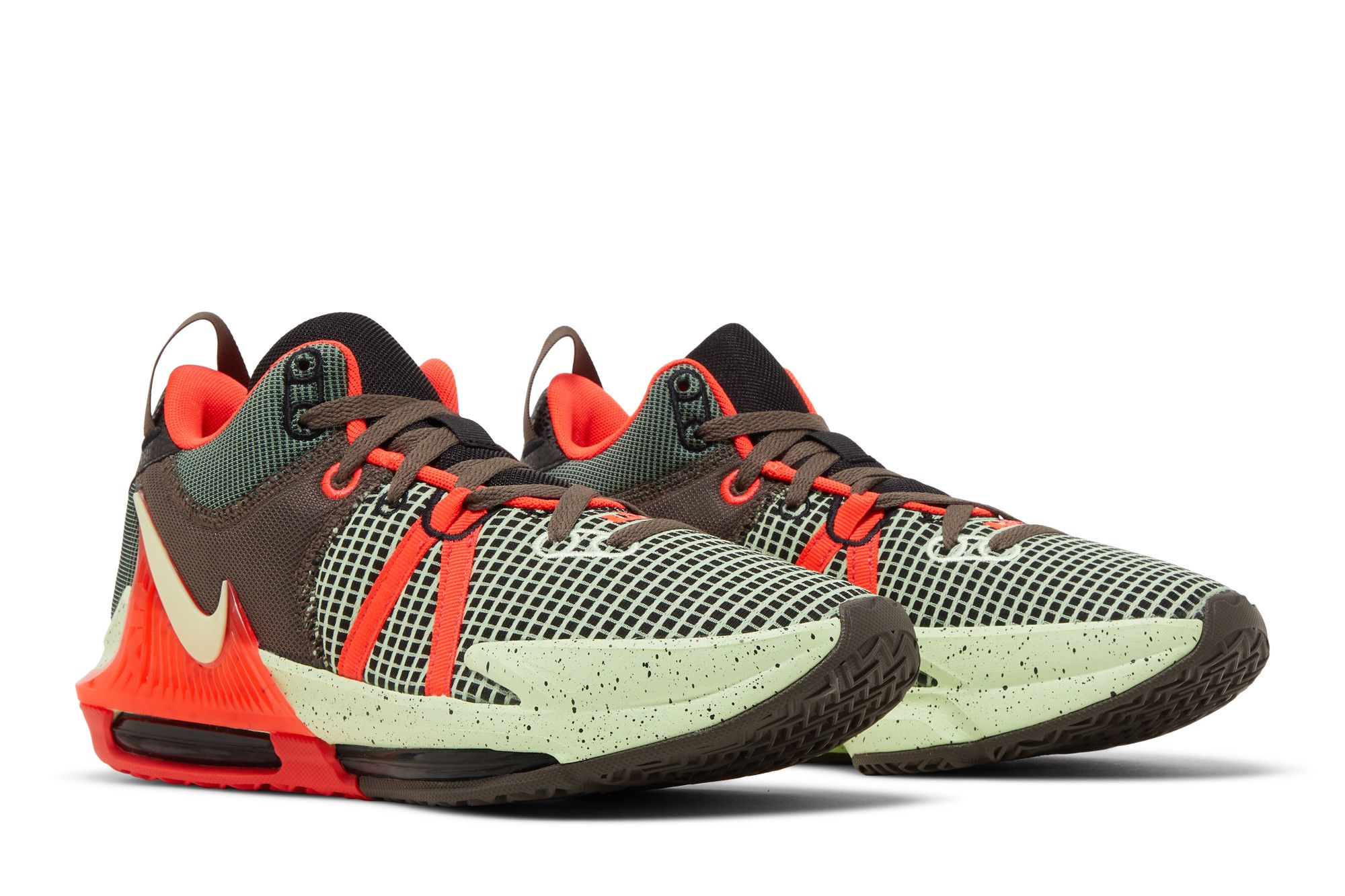 Баскетбольні кросівки чоловічі Nike Lebron Witness 7 (DM1123-001) — фото 10