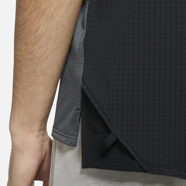 Футболка чоловіча Nike Dri-Fit Rise (DM4646-010) — фото 4