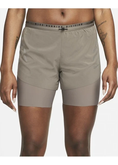 Шорти жіночі Nike Dri-Fit Run Division Grey (DM7745-289) — фото 4