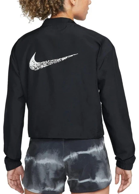 Вітровка жіноча Nike Swoosh Run (DM7775-010) — фото 3