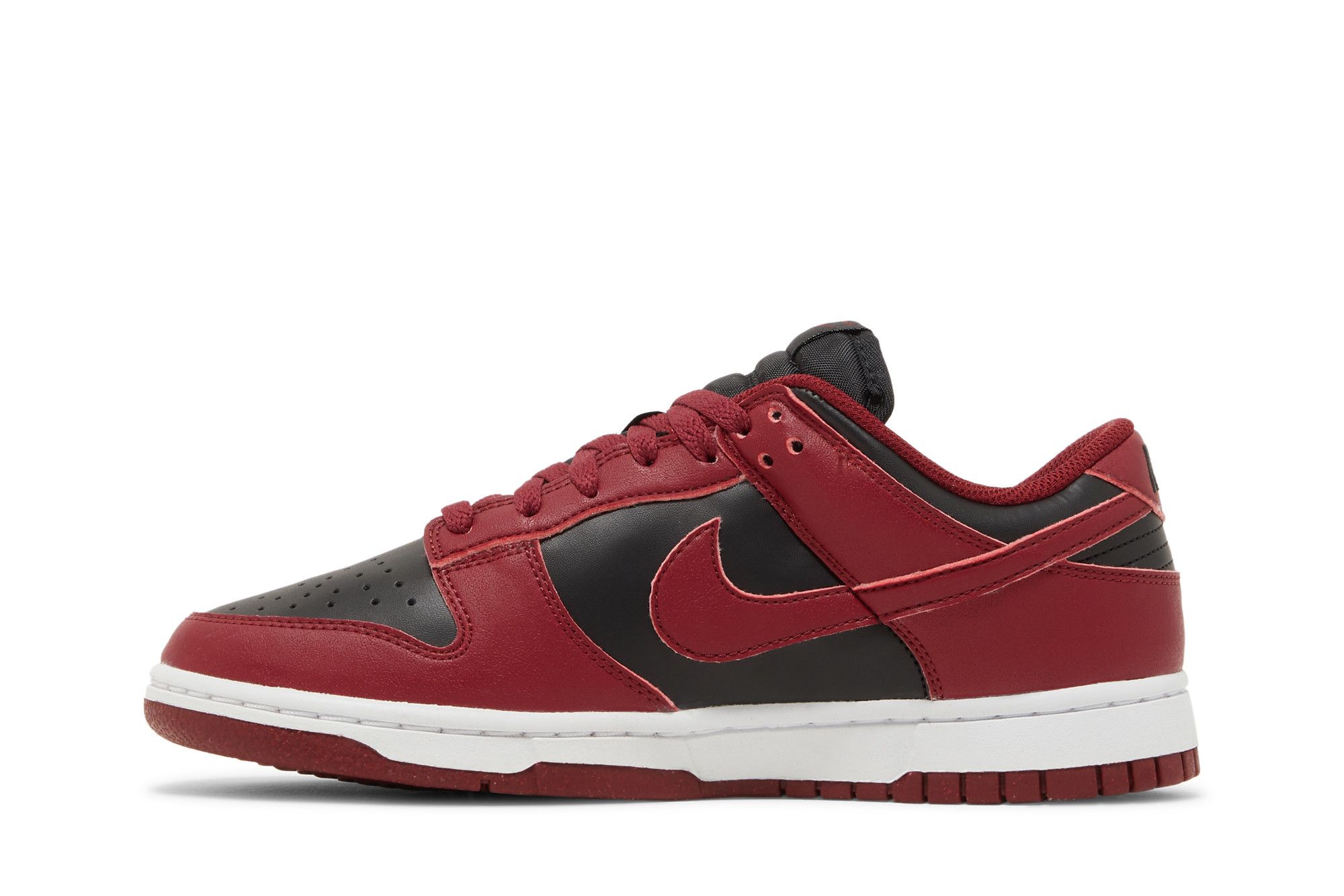Кросівки жіночі Nike Wmns Dunk Low Next Nature 'Team Red Black' — фото 4