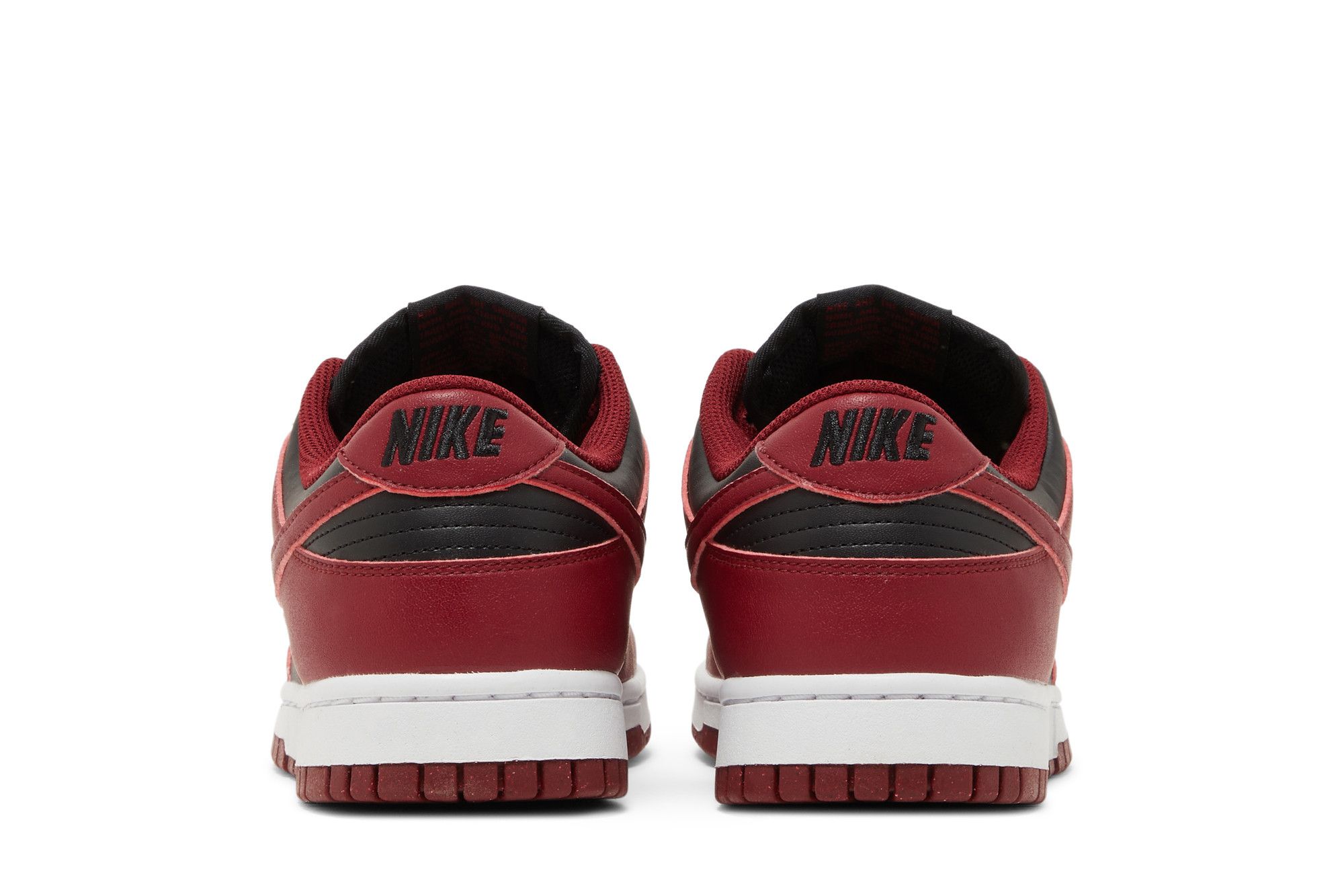Кросівки жіночі Nike Wmns Dunk Low Next Nature 'Team Red Black' — фото 7