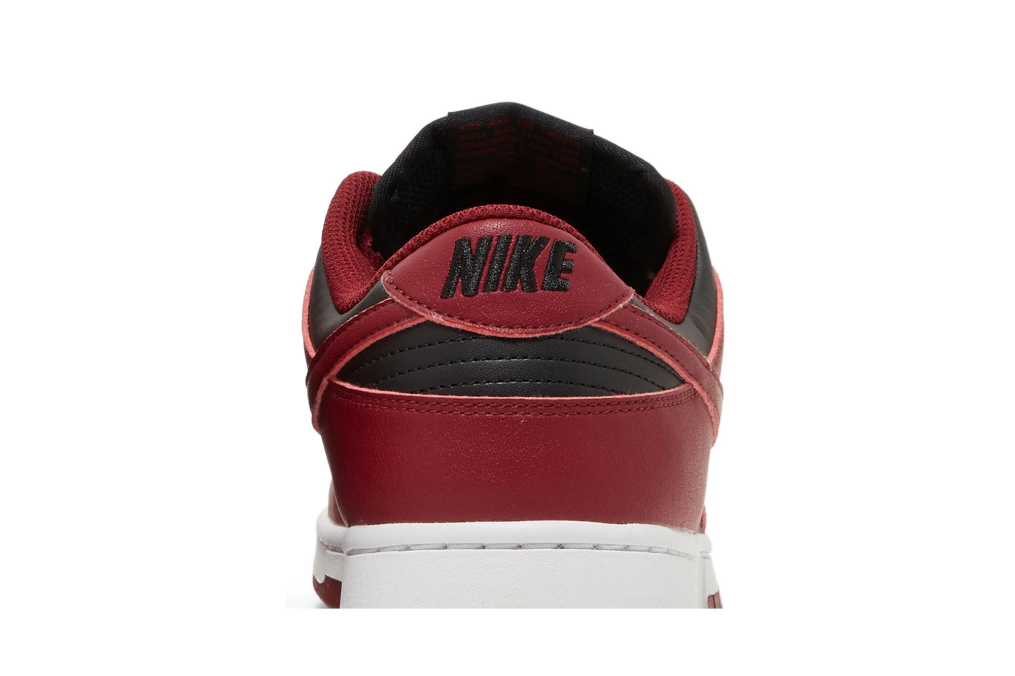 Кросівки жіночі Nike Wmns Dunk Low Next Nature 'Team Red Black' — фото 8