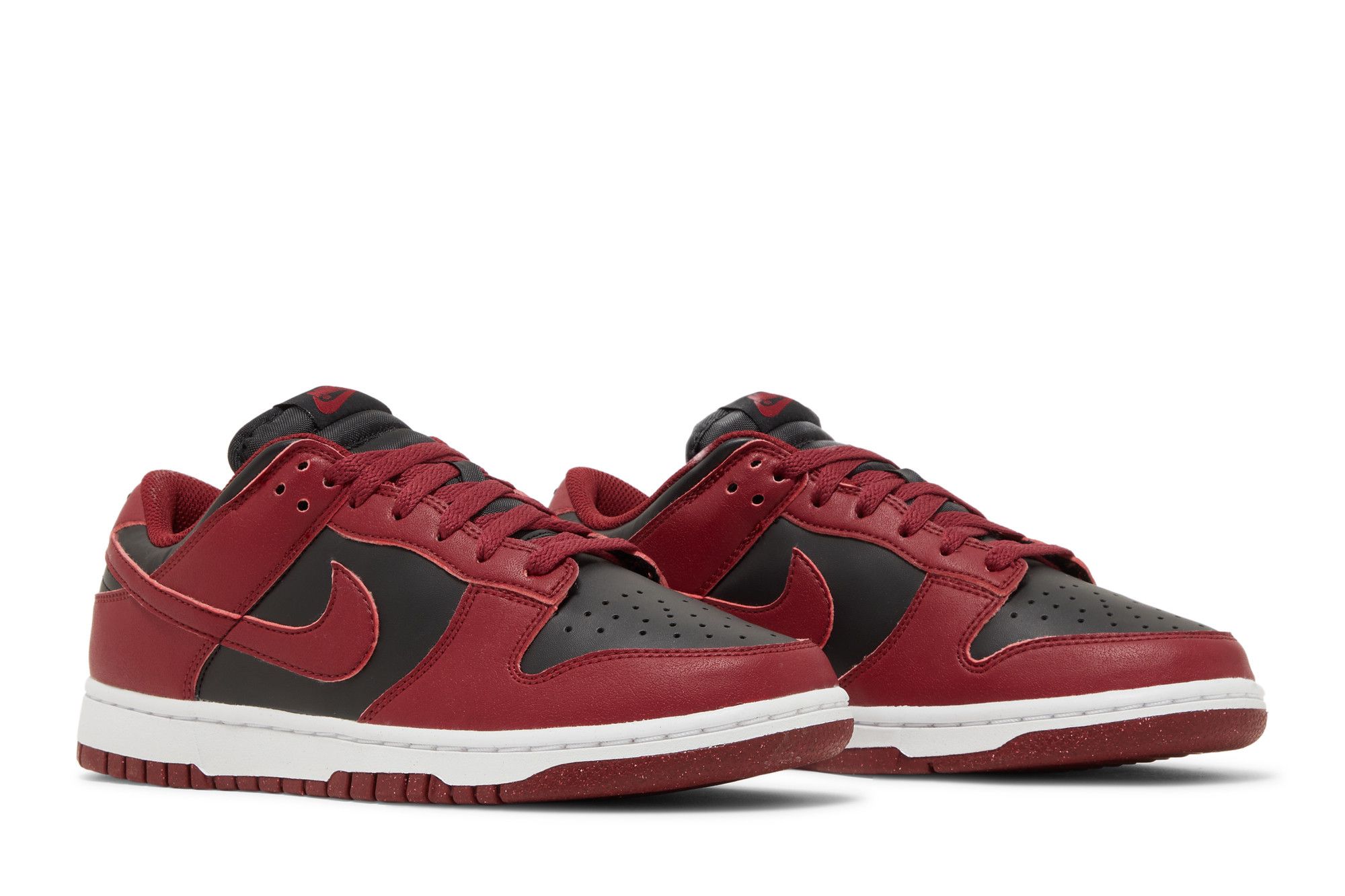 Кросівки жіночі Nike Wmns Dunk Low Next Nature 'Team Red Black' — фото 9