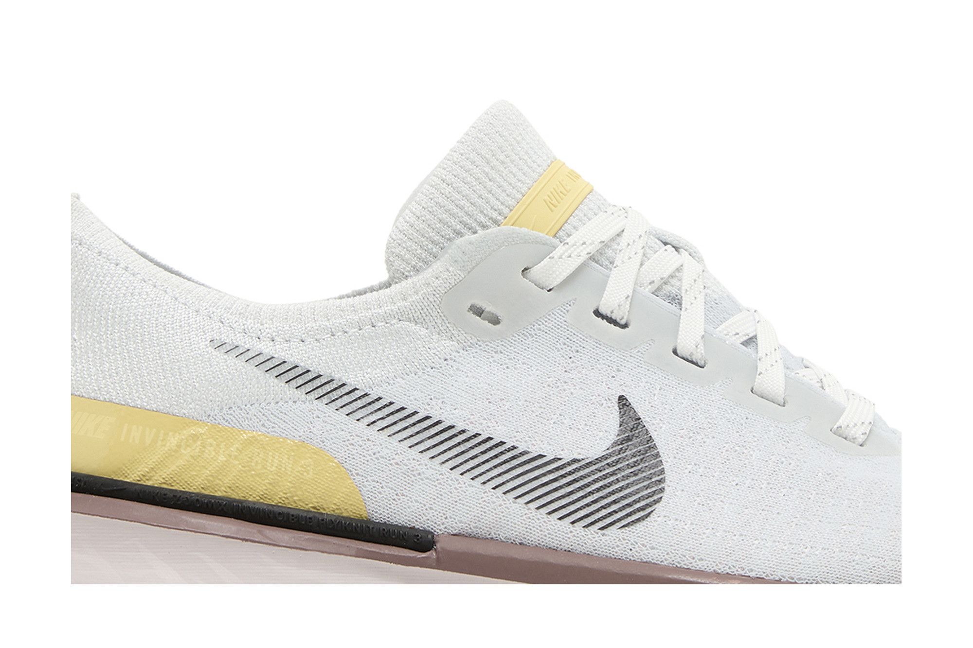 Кросівки для бігу жіночі Nike Zoomx Invincible 3 (DR2660-005) — фото 3