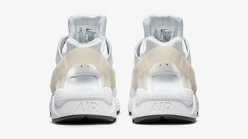 Кросівки жіночі Nike Air Huarache (DR5726-001) — фото 5
