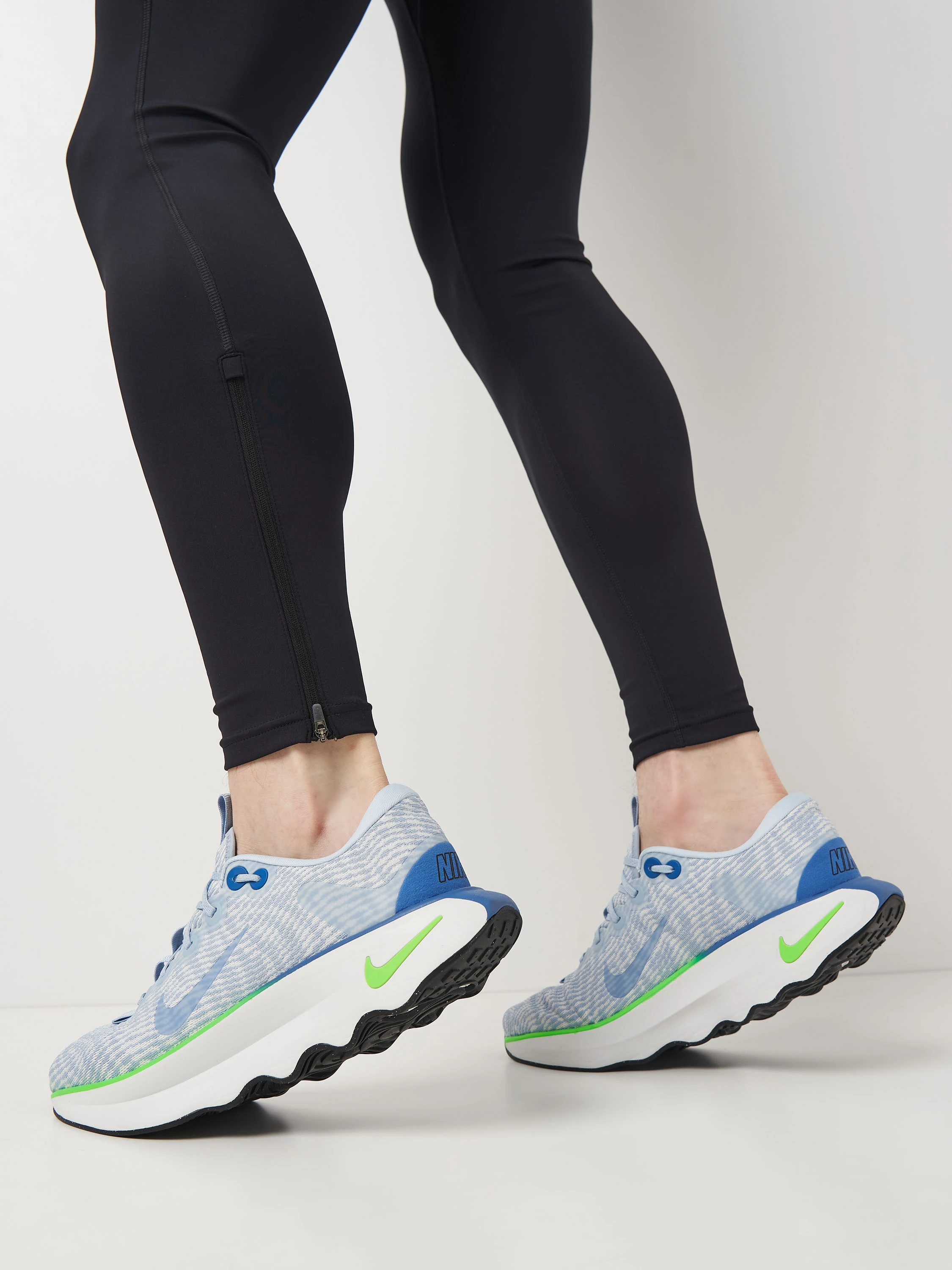Кросівки чоловічі Nike Motiva (DV1237-402) — фото 8