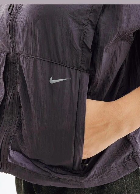 Вітровка жіноча Nike Rpl Cty Rdy Ss Jacket (DX0150-015) — фото 4