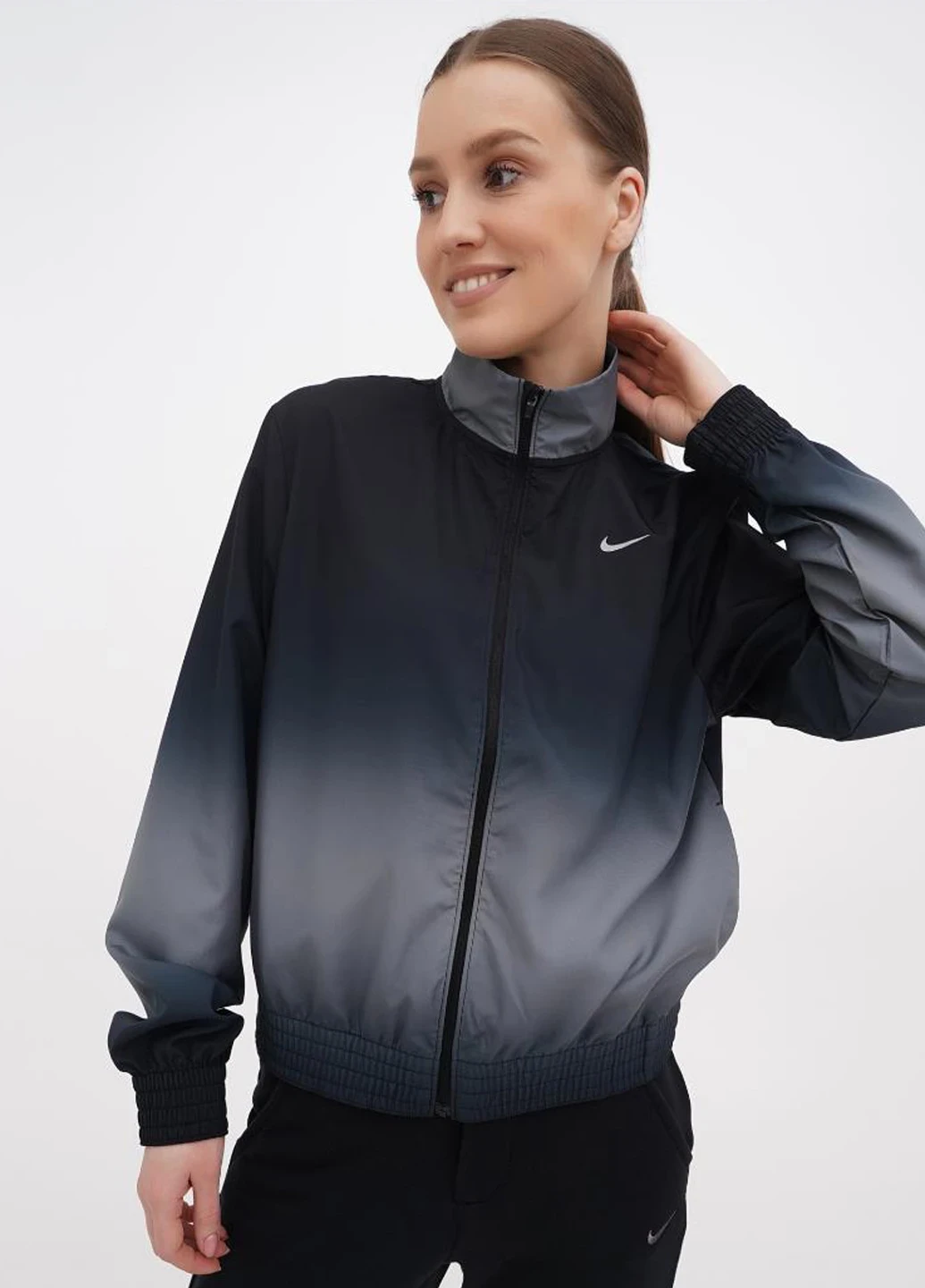 Вітровка жіноча Nike Swsh Run Prnt Jkt (DX1039-010) — фото 1