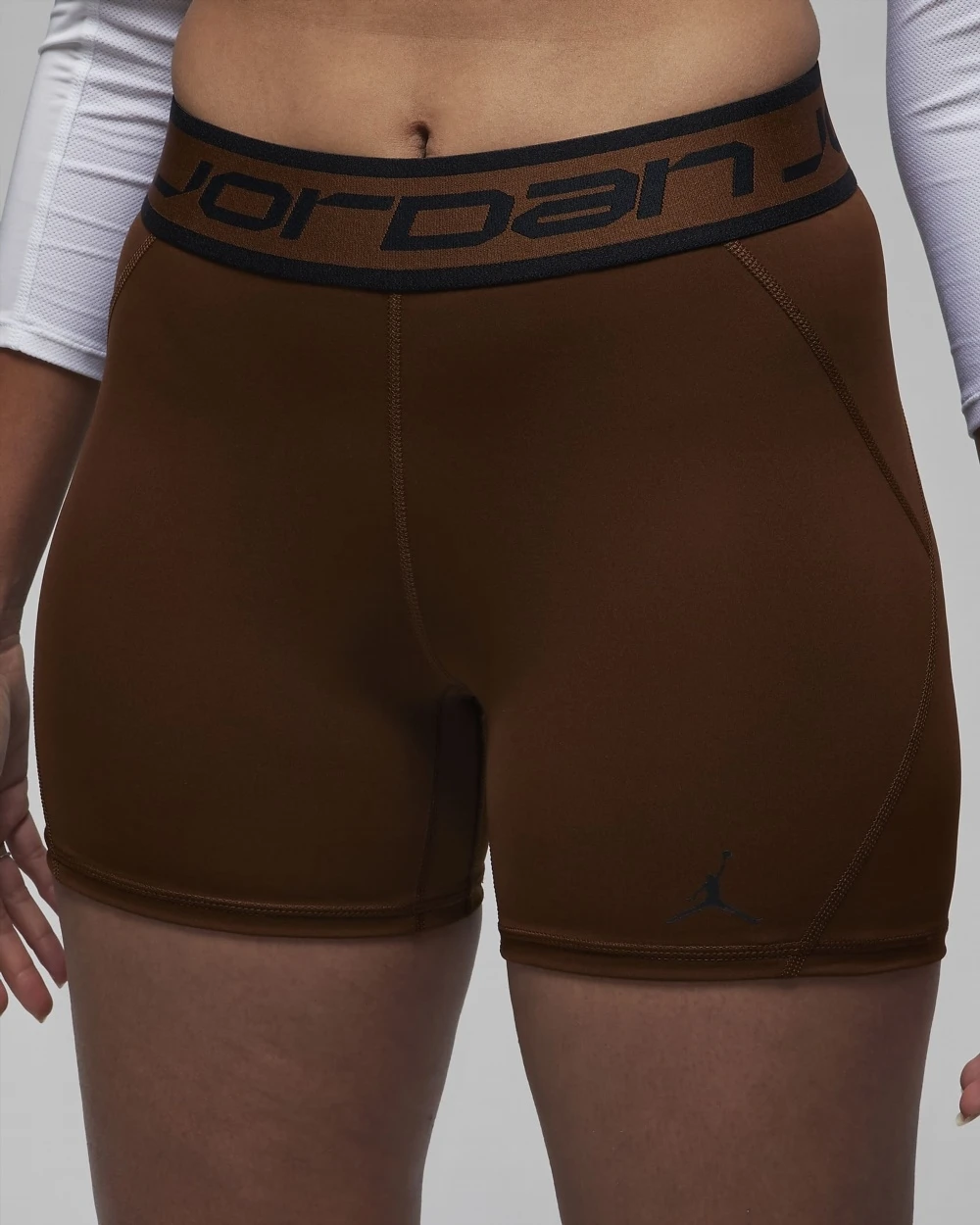 Лосіни жіночі Jordan Sport Wmns 5" Shorts Cacao Wow (FB4623-259) — фото 4