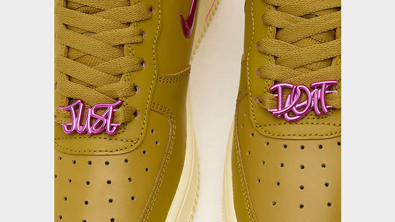 Кросівки жіночі Nike Air Force 1 (FB8251-700) — фото 7